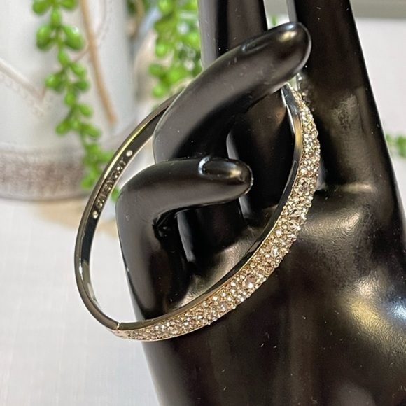 EUC Givenchy Rhodium Plated Crystal Pave Hinge Clasp Bangle Bracelet - Picture 1 of 7
